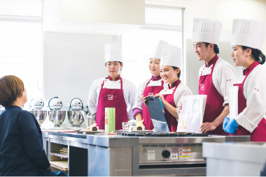赤堀製菓専門学校